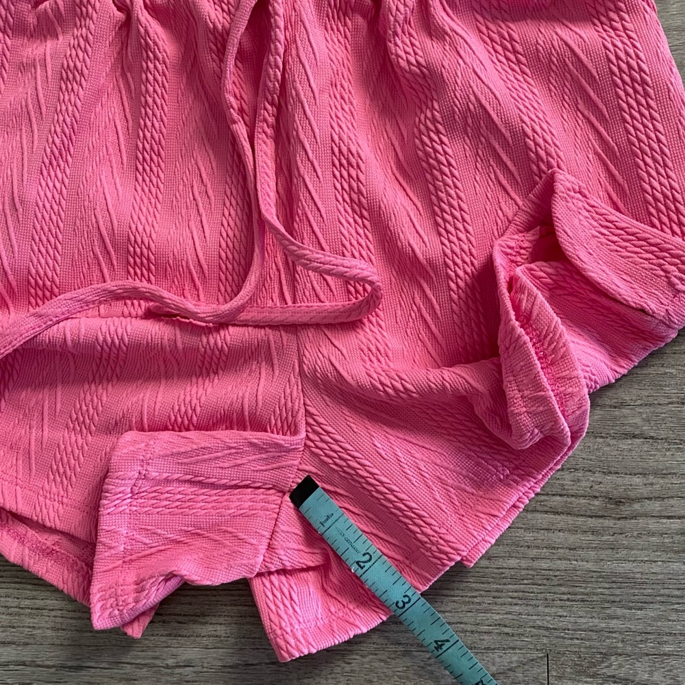 New In Textured Pattern Short Set NWT - Picture 9 of 13